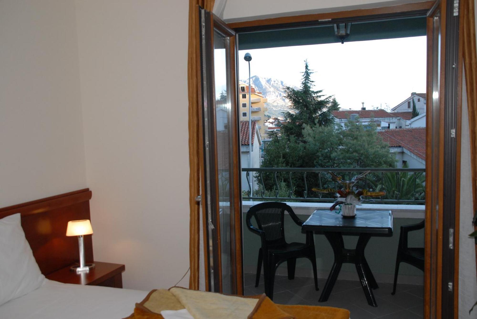 Krapina * Budva